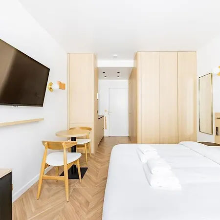 154 Luxueuse-etienne Marcel-chatelet-paris 3 شقة