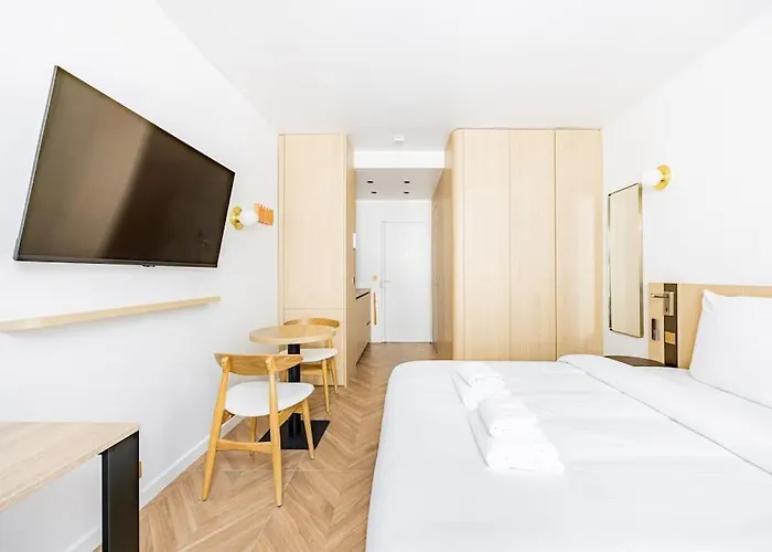 154 Luxueuse-etienne Marcel-chatelet-paris 3 דירה